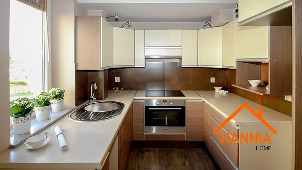Cocina integrada con mesada y horno